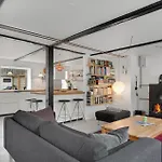 Amazing In With Kitchen 度假居
